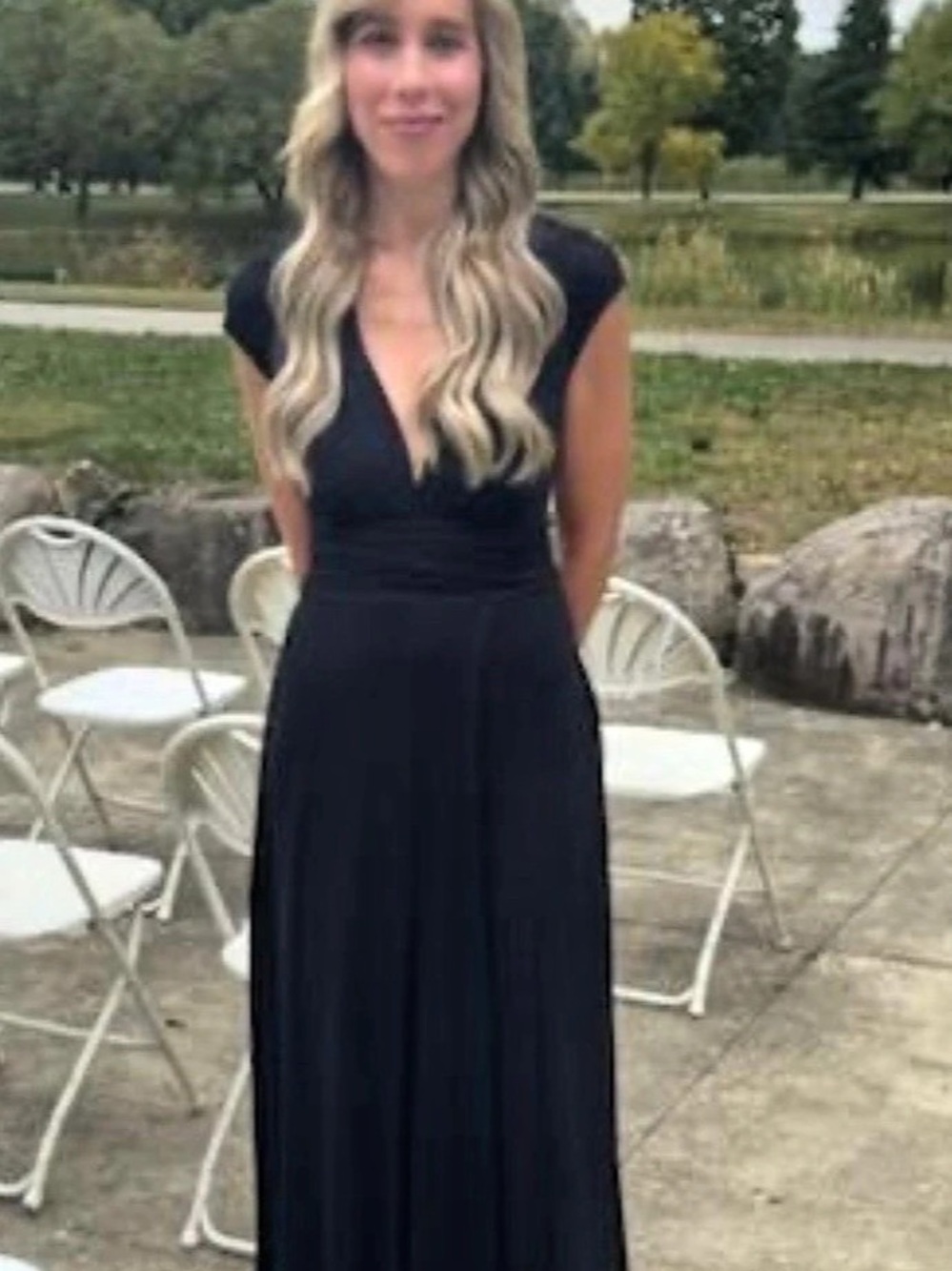 Maeve Cap-Sleeve V-Neck Maxi Dress Black Size Small